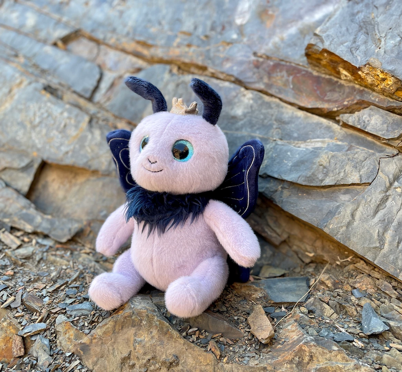 Creaturekin Luna Moth