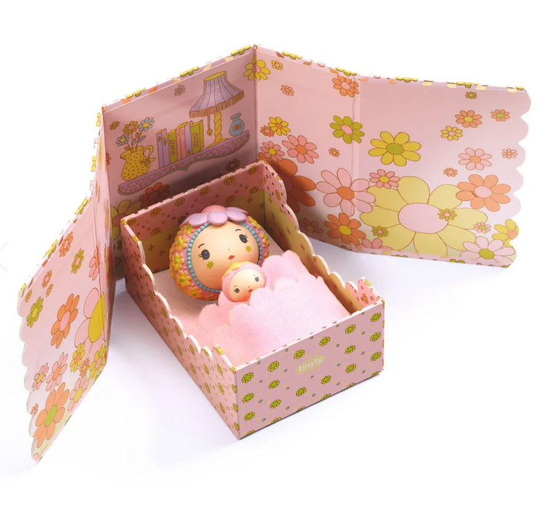 Tinyly Rose Tinyroom
