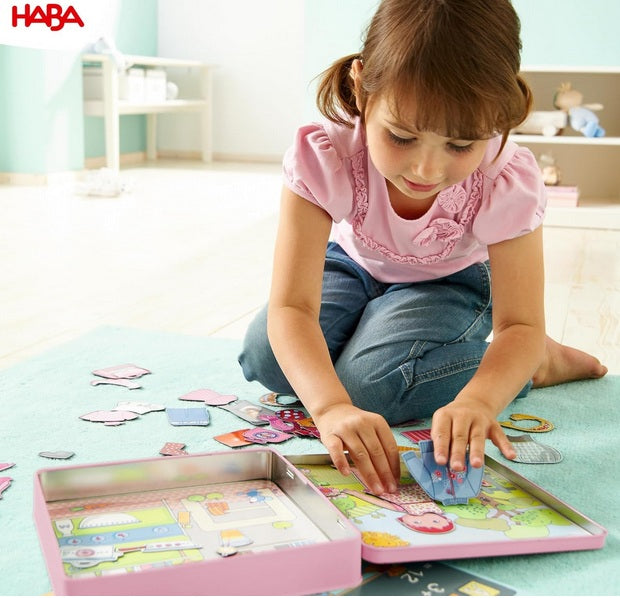 Magnetic Dress up Lilly