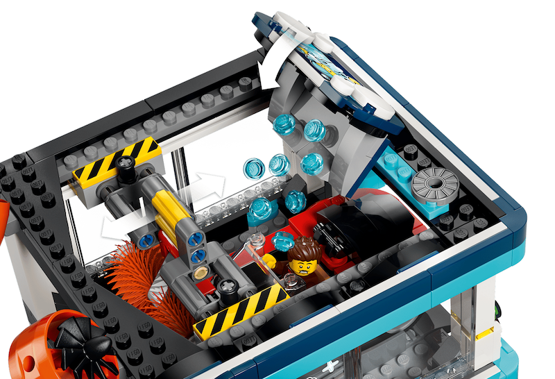 LEGO® City Drive-Through Car Wash 60497
