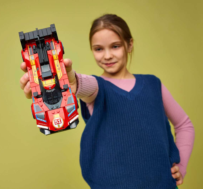 LEGO® Speed Champions Ferrari 499P (77261)