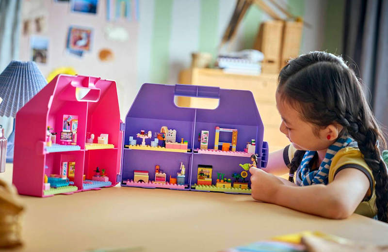 LEGO® Friends Creative Dollhouse Suitcase 42697