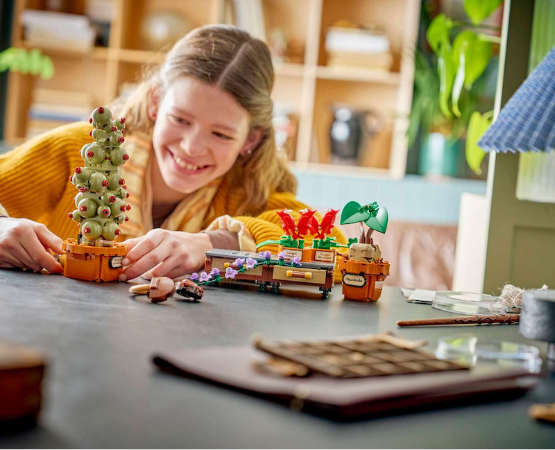 LEGO® Hogwarts™ Herbology Plants 76474