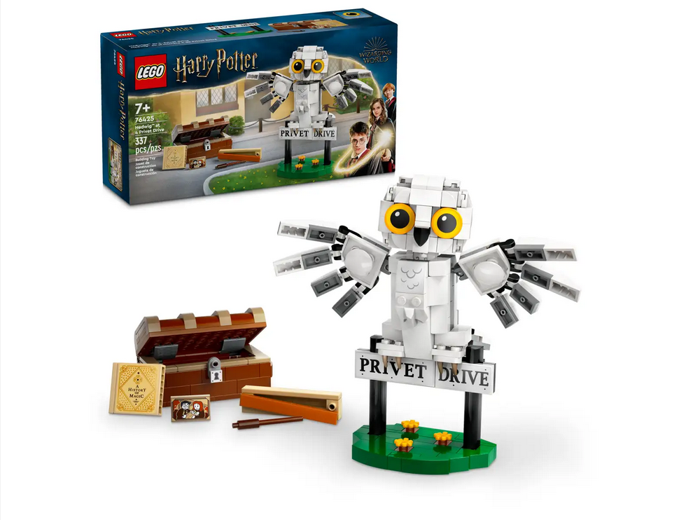 LEGO® Harry Potter™ Hedwig™ at 4 Privet Drive