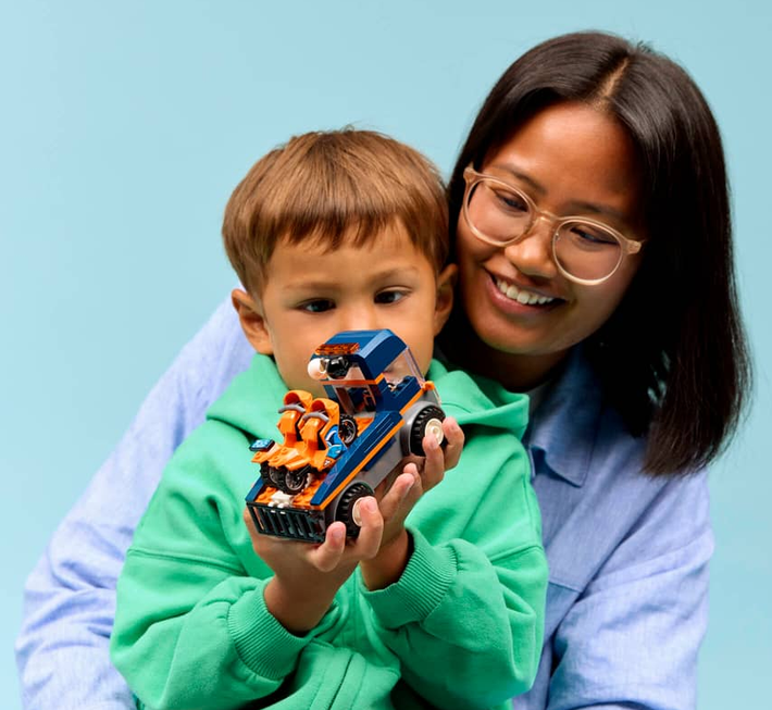 LEGO® City Motorcycle Transporter
