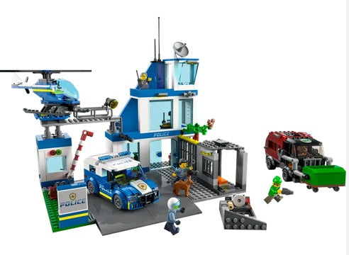 LEGO® City Police Station