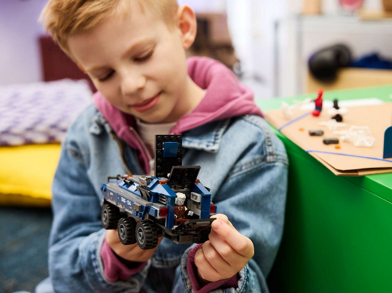 LEGO® Spider-Man Prison Transport Chase