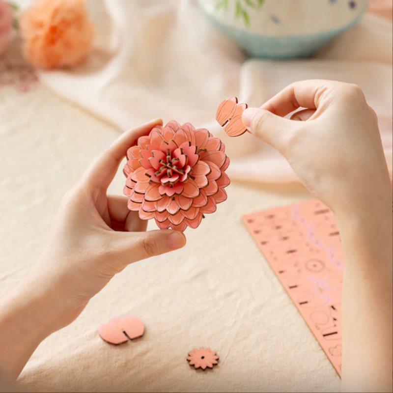 Pink Dahlia Wooden Bloom Craft Kit