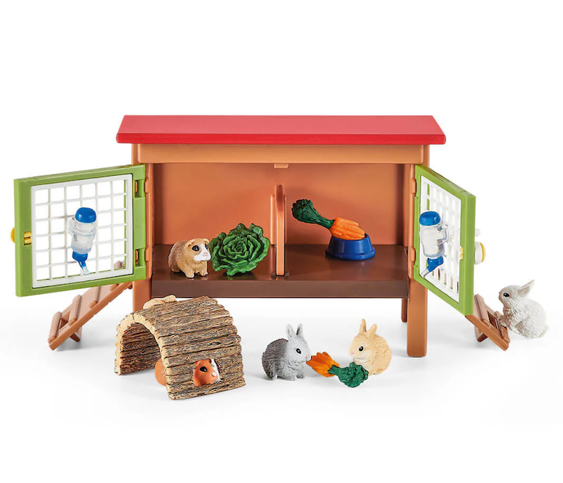 Picnic With The Little Pets