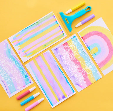 https://busybeetoys.net/cdn/shop/files/creativity-for-kids-squeegee-magic-reveal-art-unicorn-02-busybeetoys_384x377.jpg?v=1695847782