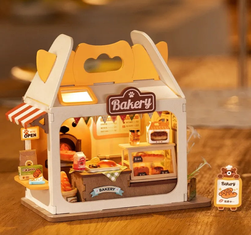 Teddy's Breadbox DIY Miniature House Kit